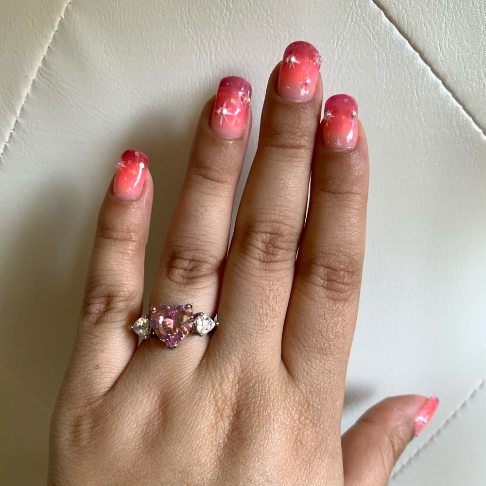 Pink Heart Ring - Picture 7 of 12